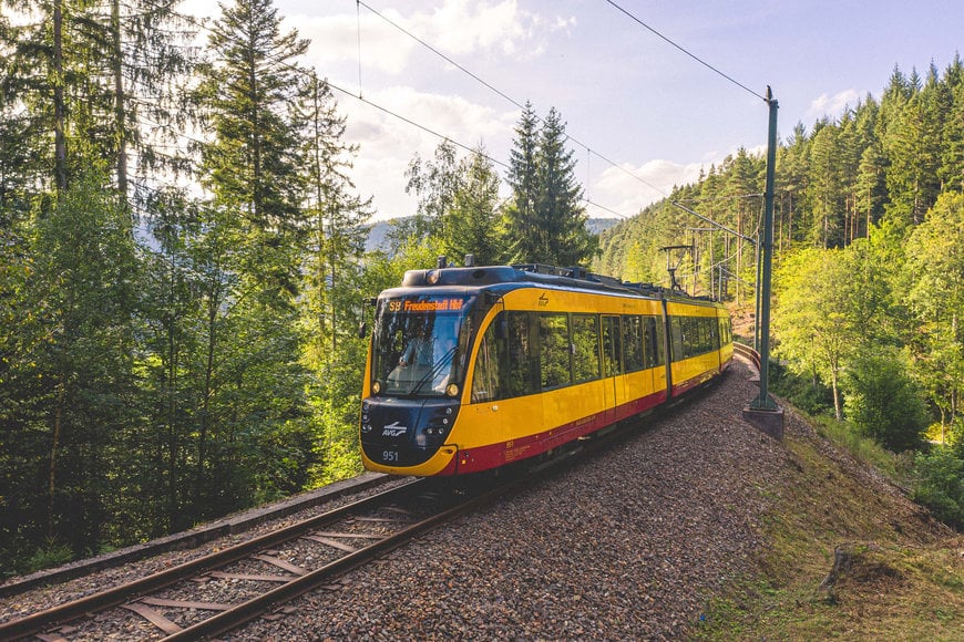 Bombardier transfers first two FLEXITY trams to Karlsruhe in Germany